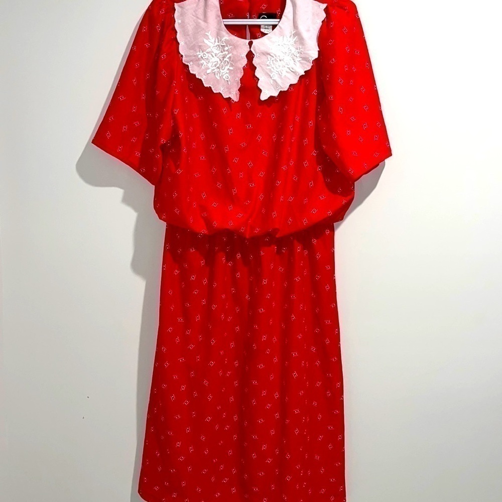 Glamax red white vintage dress. Size 17-18.